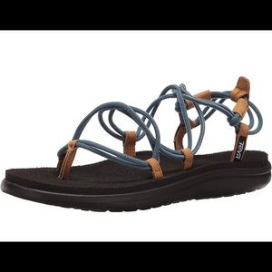 Teva Women's W Voya Infinity Flip-Flop, citadel